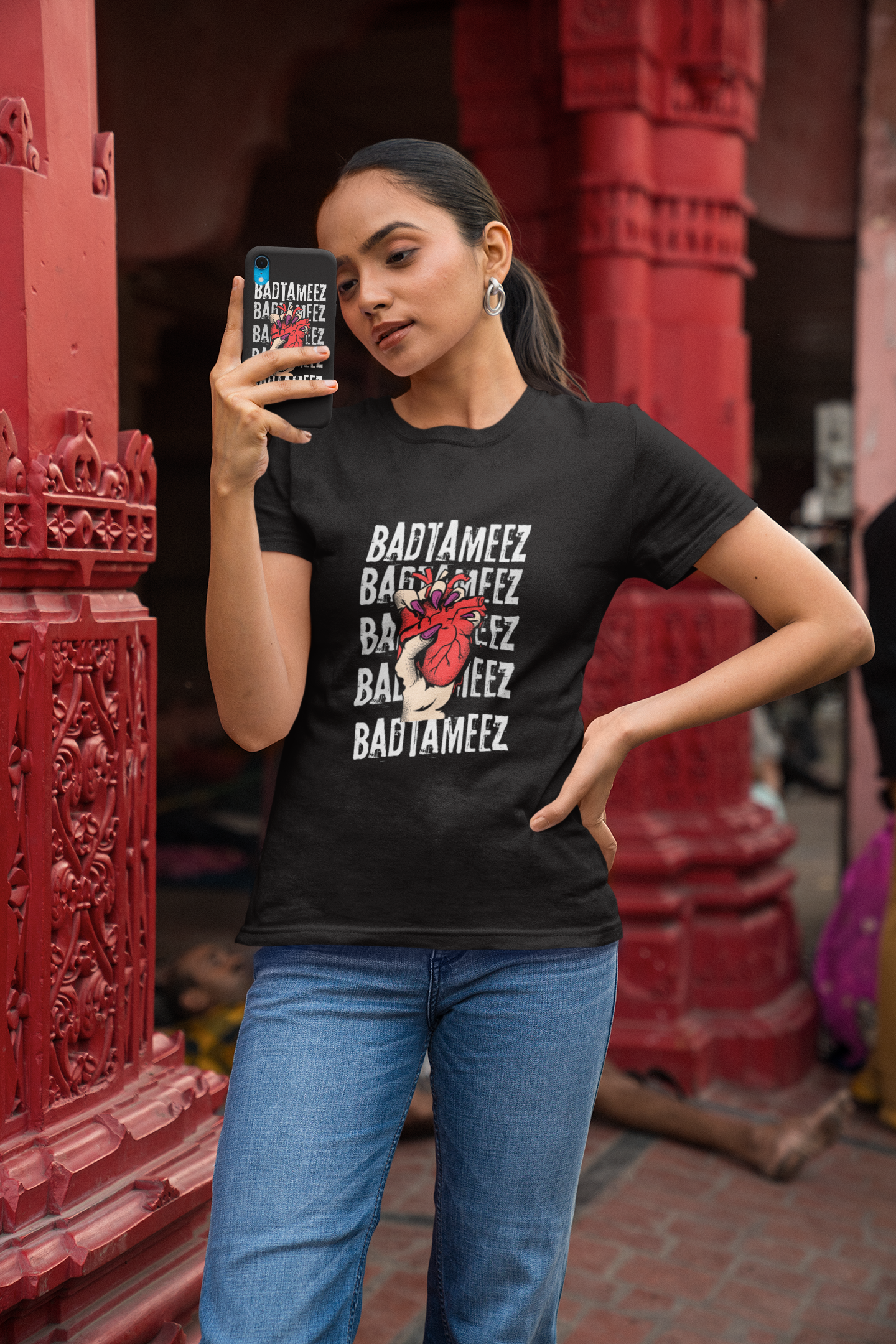 Badtameez Dil Unisex T-Shirt